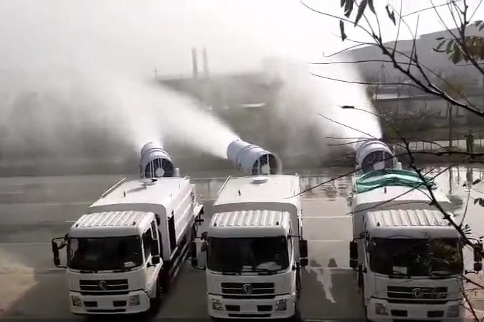 城市防疫消毒雾炮道路作业
